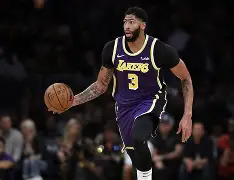 开云手机登录界面-库里第四节连续投进4个三分球