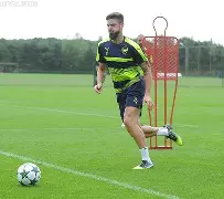 开云手机登录界面-沙特达曼协作宣布埃弗顿球员格雷加盟